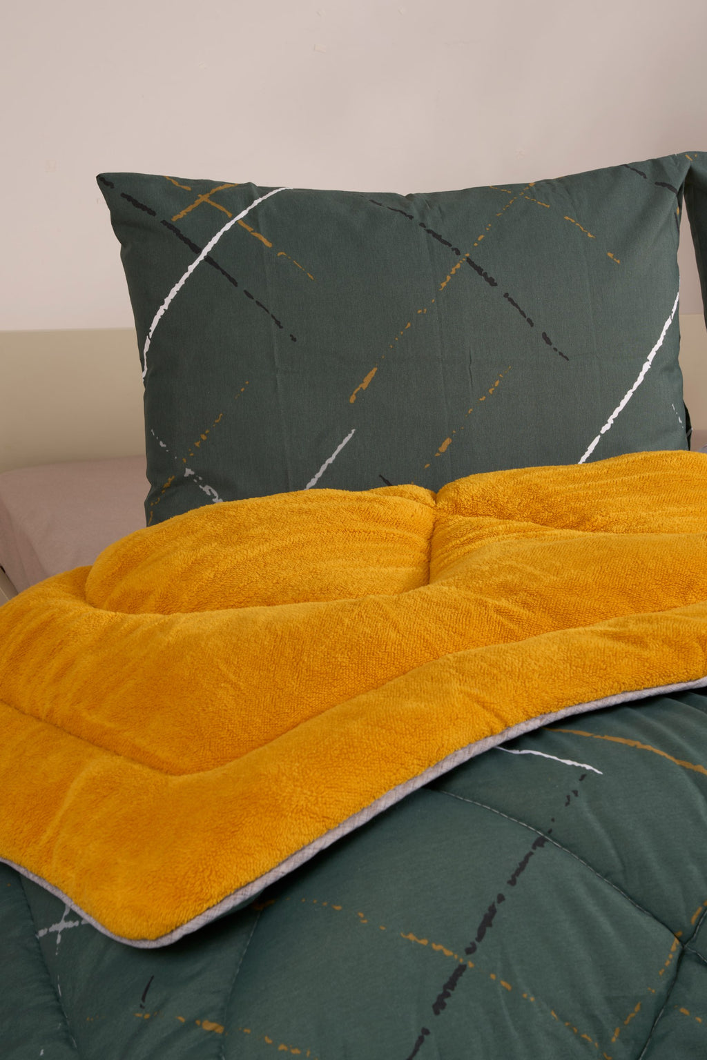 ETE HOMETEX ÇİFT KİŞİLİK LÜX WELSOFT YORGAN SETİ 195X215CM YANSIMA HARDAL 8696474231870